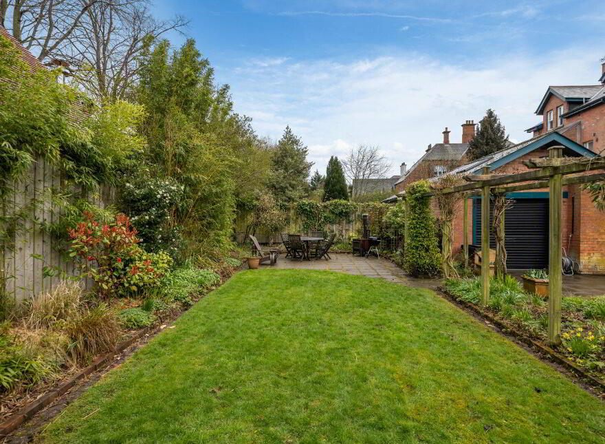 30 Cadogan Park, Belfast, BT9 6HH