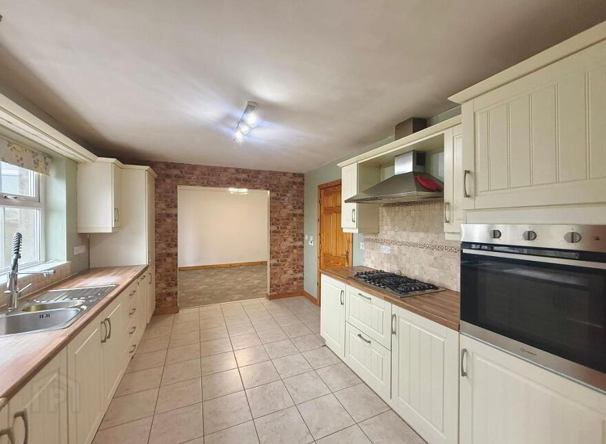 8 Loughview Park, Kilrea, Coleraine, Ballymoney, BT51 5RN