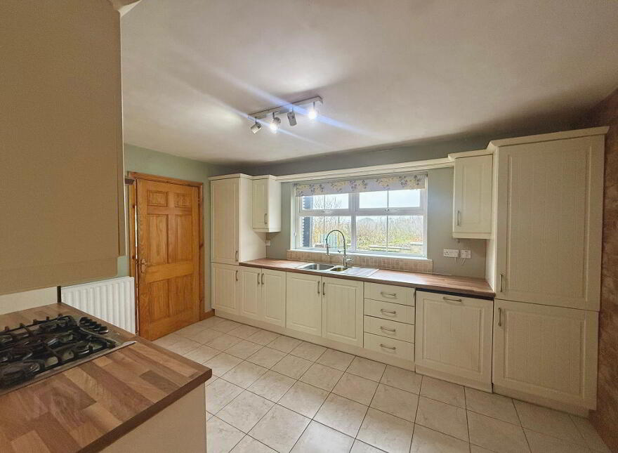 8 Loughview Park, Kilrea, Coleraine, Ballymoney, BT51 5RN