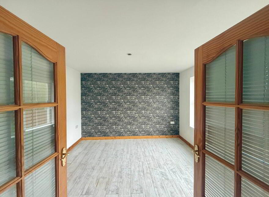8 Loughview Park, Kilrea, Coleraine, Ballymoney, BT51 5RN