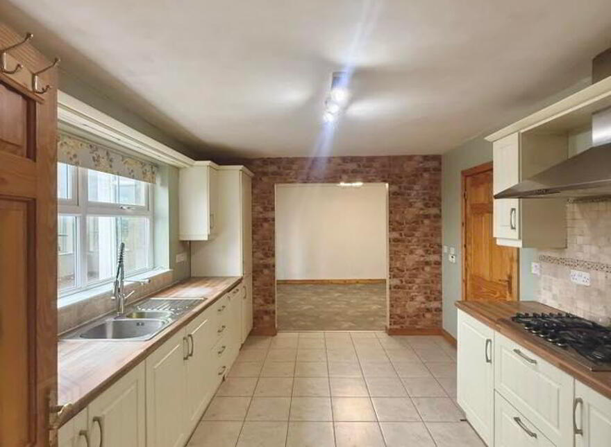 8 Loughview Park, Kilrea, Coleraine, Ballymoney, BT51 5RN