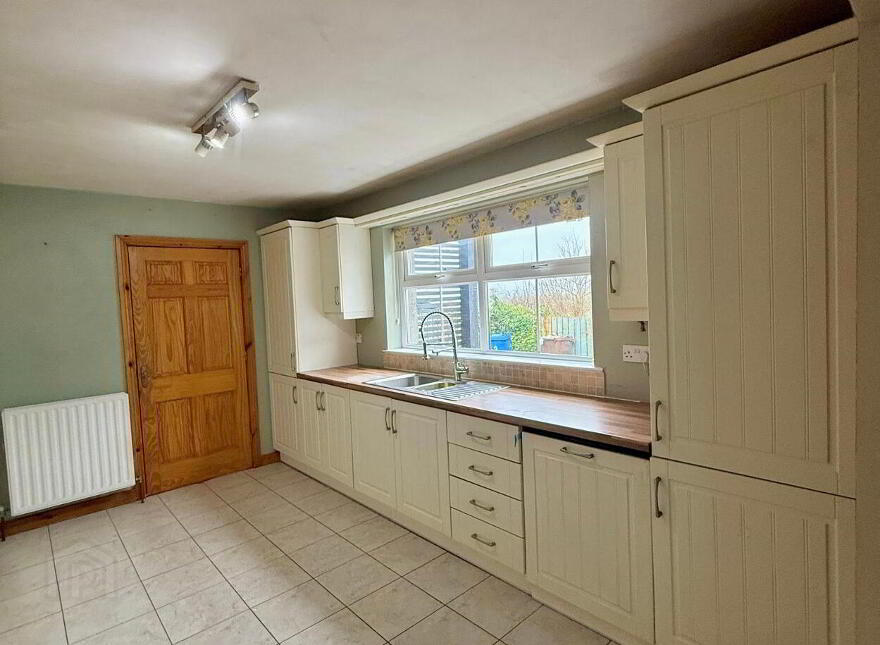 8 Loughview Park, Kilrea, Coleraine, Ballymoney, BT51 5RN