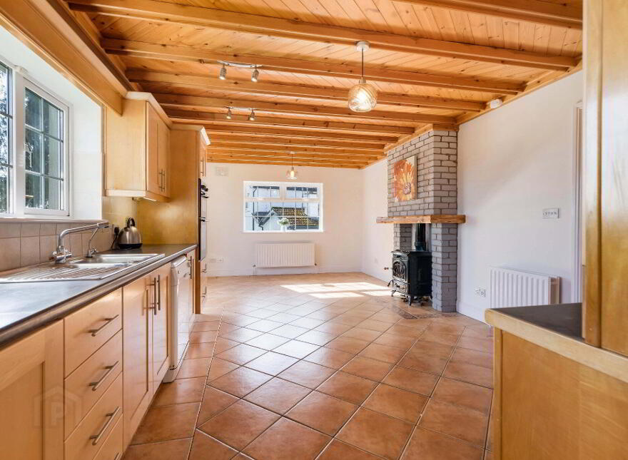 Whispering Pines, Newtown, Trim, C15AC96