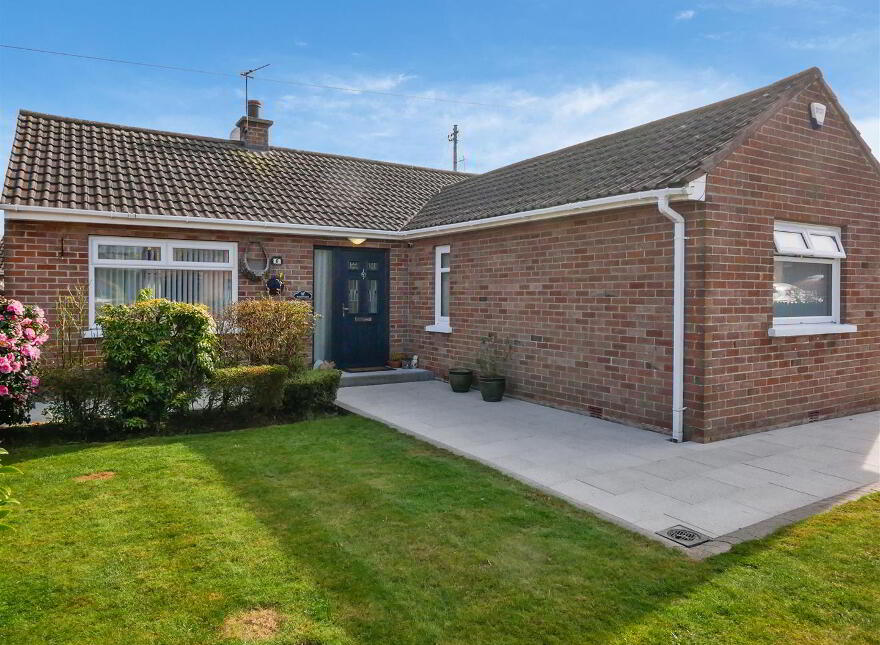 6 Hollygate Park, Church Road, Carryduff, Belfast, BT8 8DZ