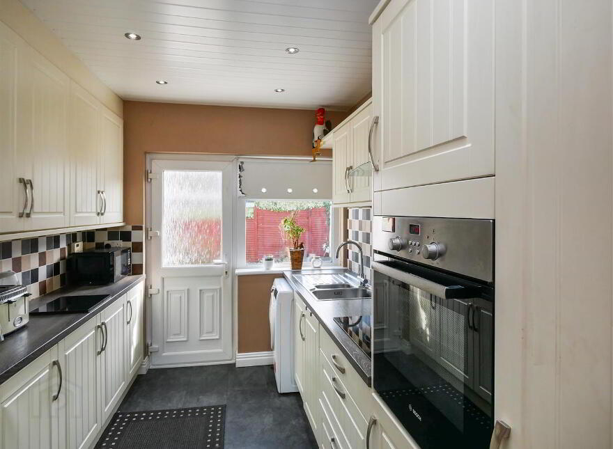 6 Hollygate Park, Church Road, Carryduff, Belfast, BT8 8DZ