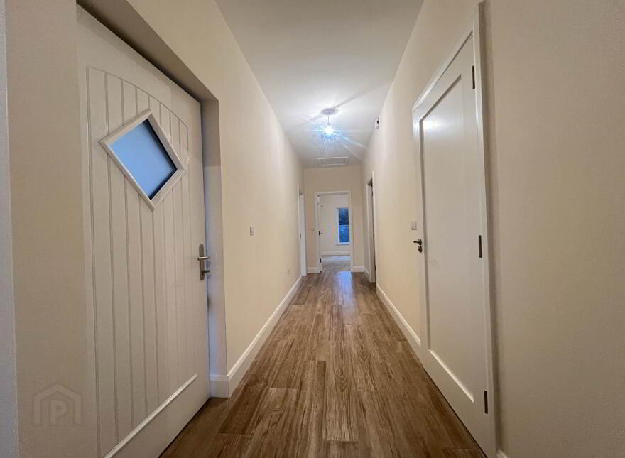 8 Roseville Crescent, Cahir, County Tipperary, E21KF83