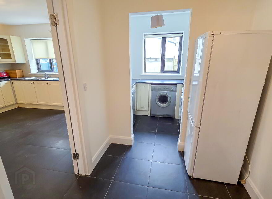 8 Wexford Street, Gorey, Y25YD80
