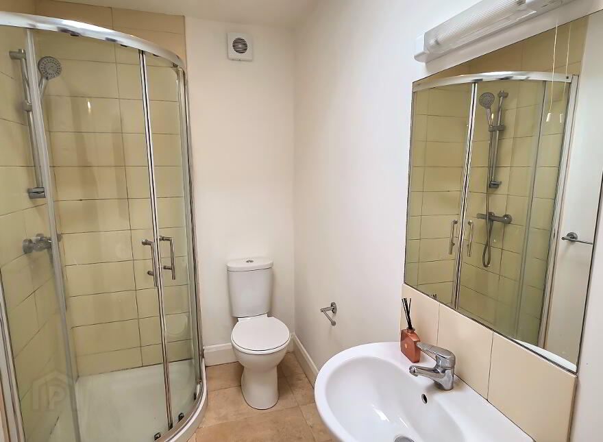 8 Wexford Street, Gorey, Y25YD80