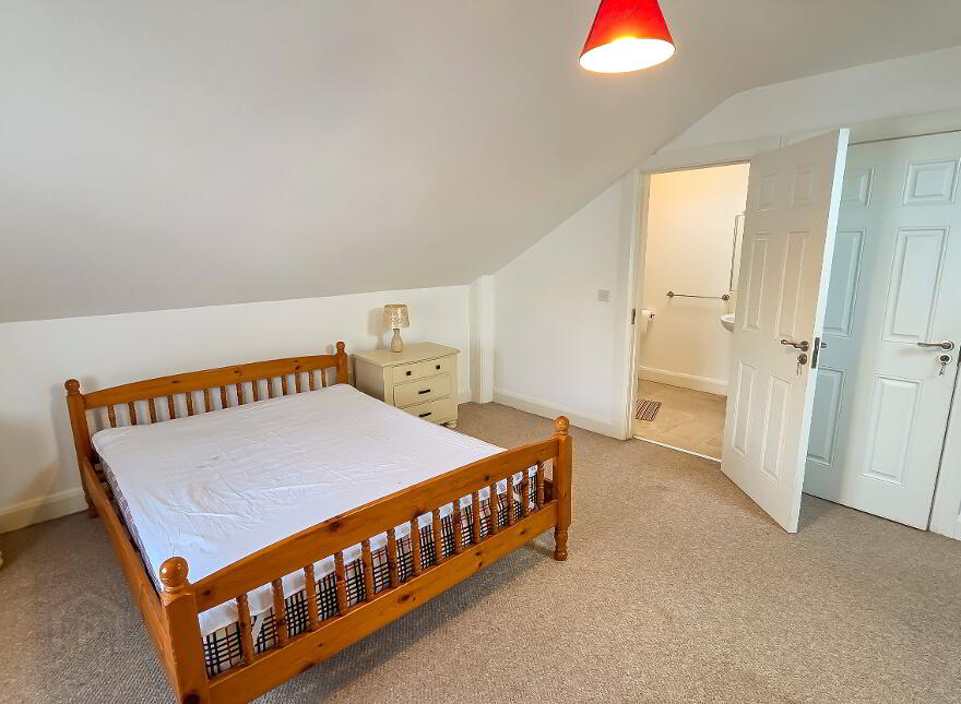 8 Wexford Street, Gorey, Y25YD80