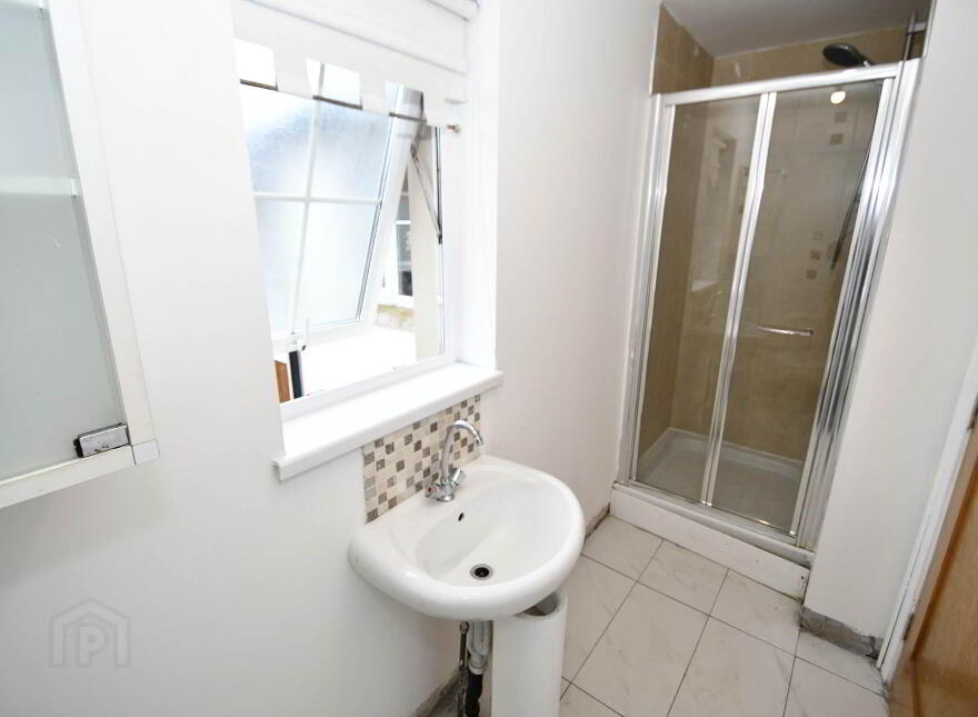 84 Lagmore Glen, Lagmore, Belfast, BT17 0WJ