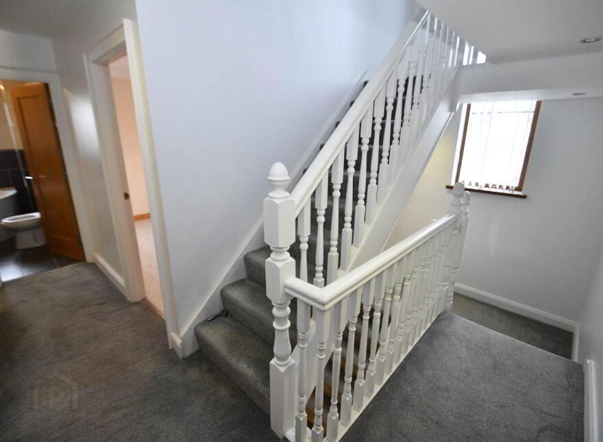 84 Lagmore Glen, Lagmore, Belfast, BT17 0WJ