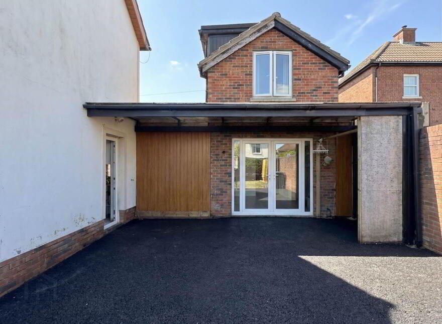 84 Lagmore Glen, Lagmore, Belfast, BT17 0WJ