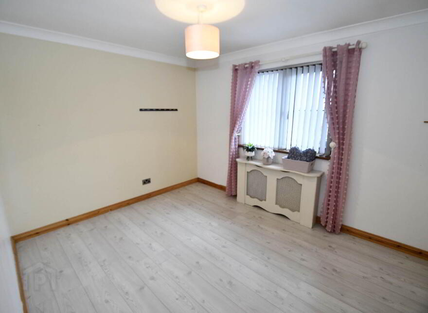 84 Lagmore Glen, Lagmore, Belfast, BT17 0WJ
