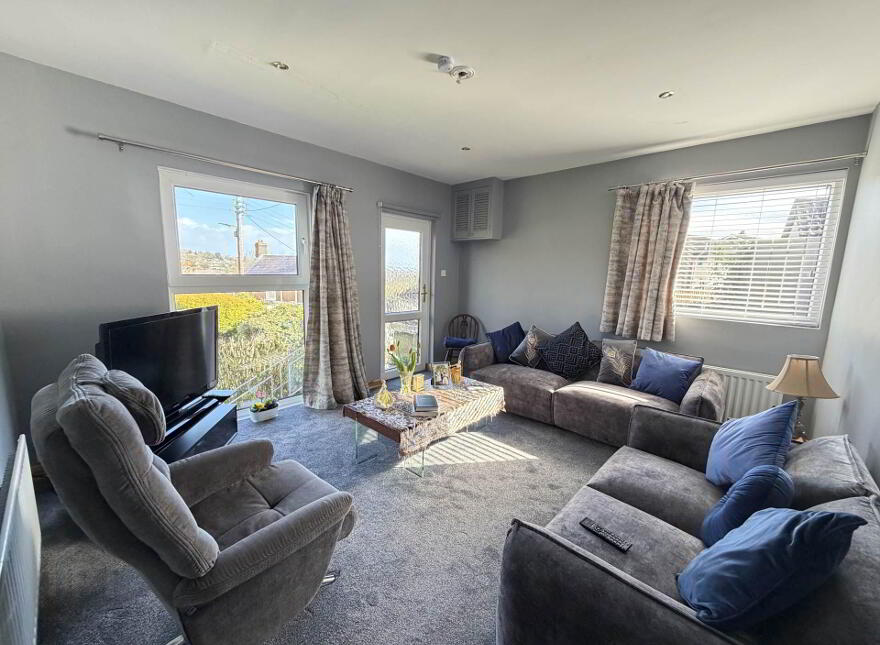 28 Mill Road, Larne, BT40 3BX