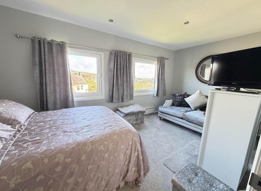 28 Mill Road, Larne, BT40 3BX
