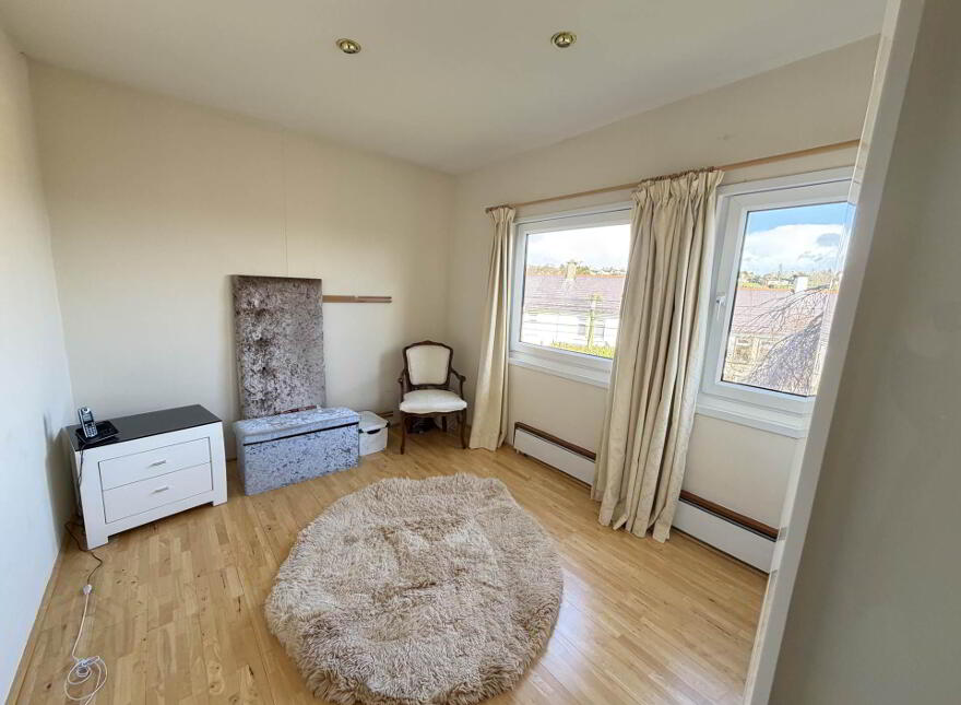 28 Mill Road, Larne, BT40 3BX