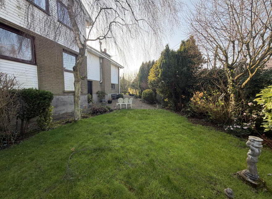 28 Mill Road, Larne, BT40 3BX