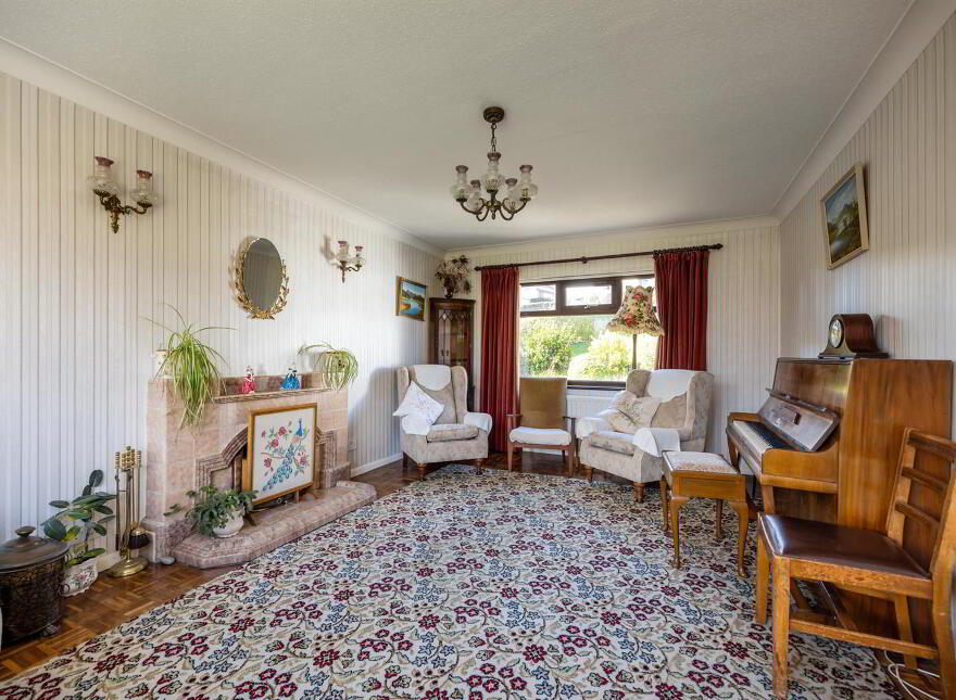 11 Roughal Park, Downpatrick, BT30 6HB