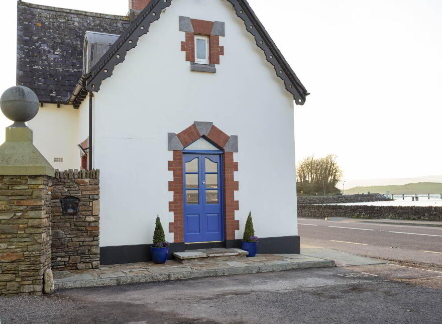 Sea Lodge Cottage, Seafield, Bantry, P75YR70