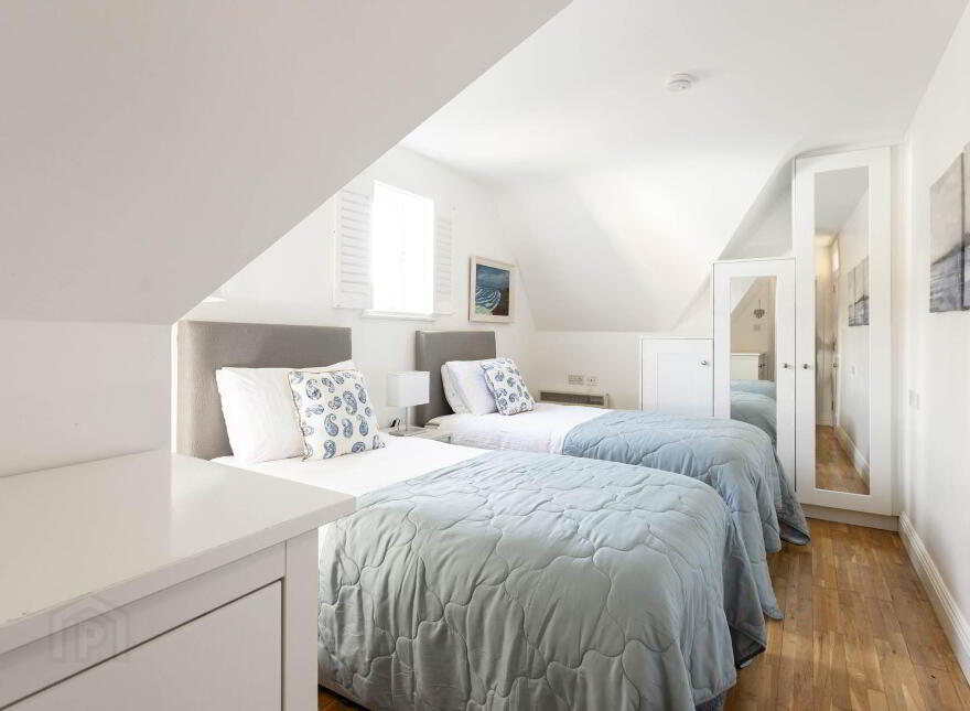 Sea Lodge Cottage, Seafield, Bantry, P75YR70