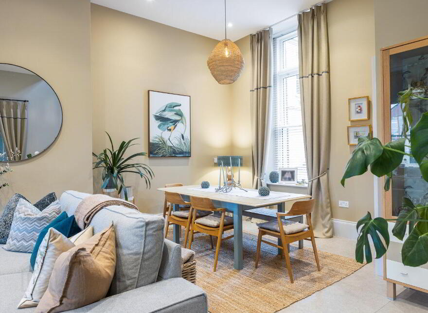 8 Ishbel Mews, Belfast, BT8 8FZ
