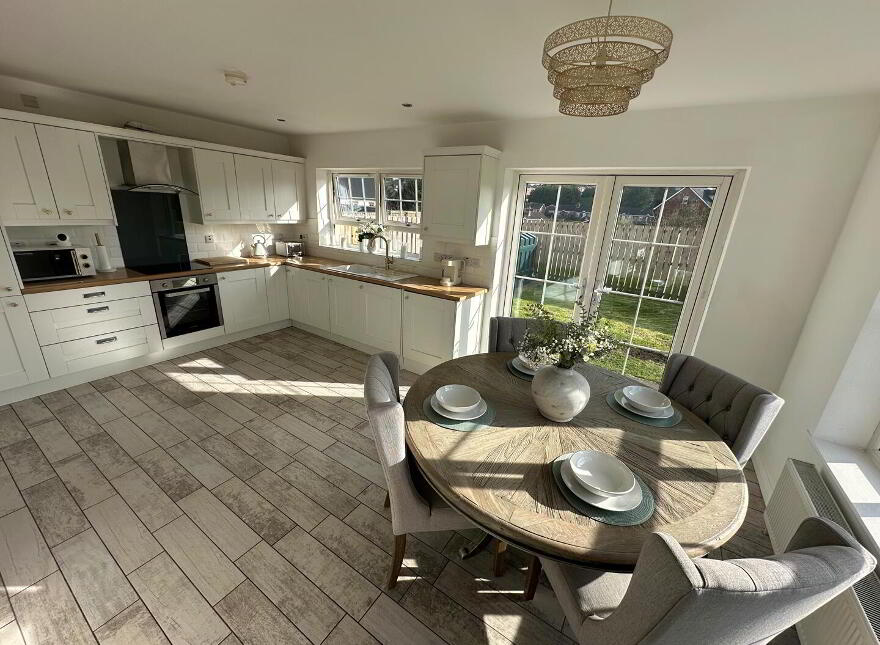 72 Cambric Court, Dromore, BT25 1TH