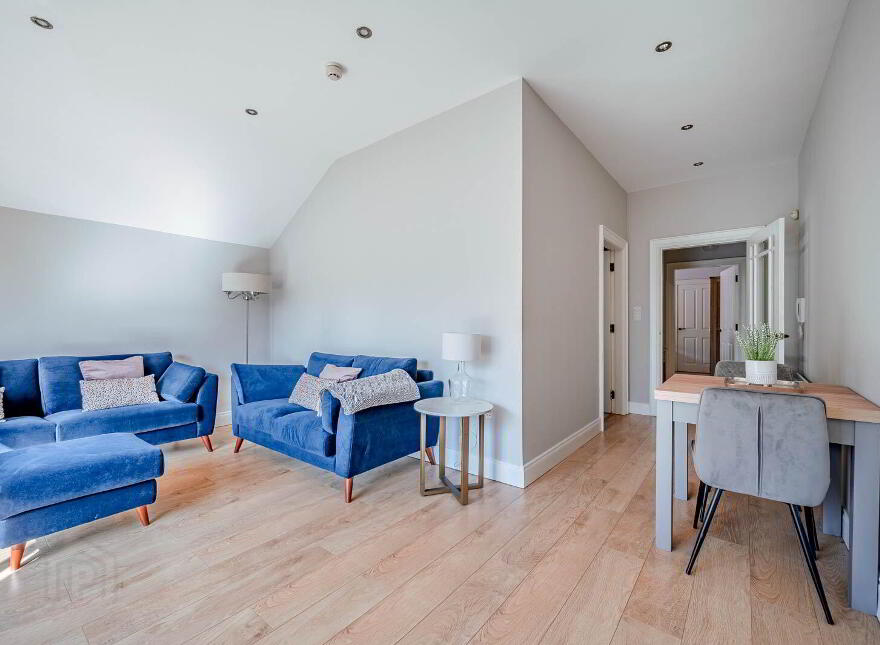 Apartment 6 14 Burghley Mews, Belfast, BT5 7GX