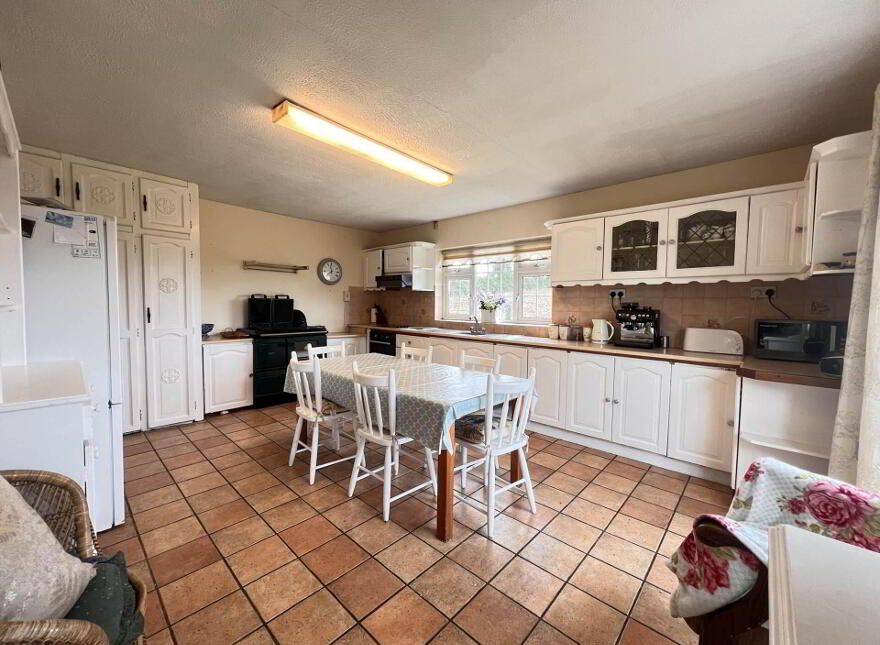 Woodenstown Lower, Cahir, County Tipperary, E21Y062