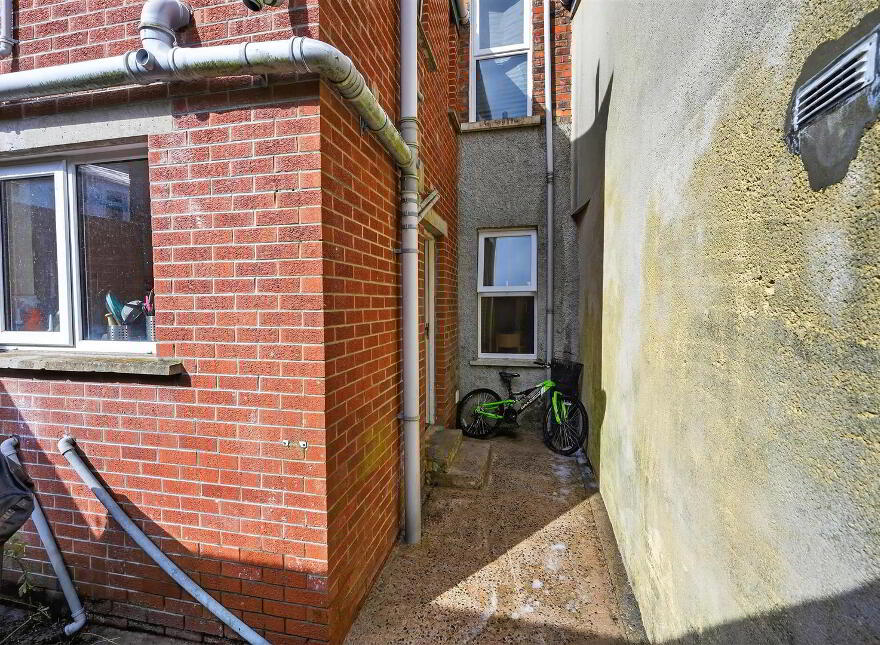 29 Elaine Street, Belfast, BT9 5AR