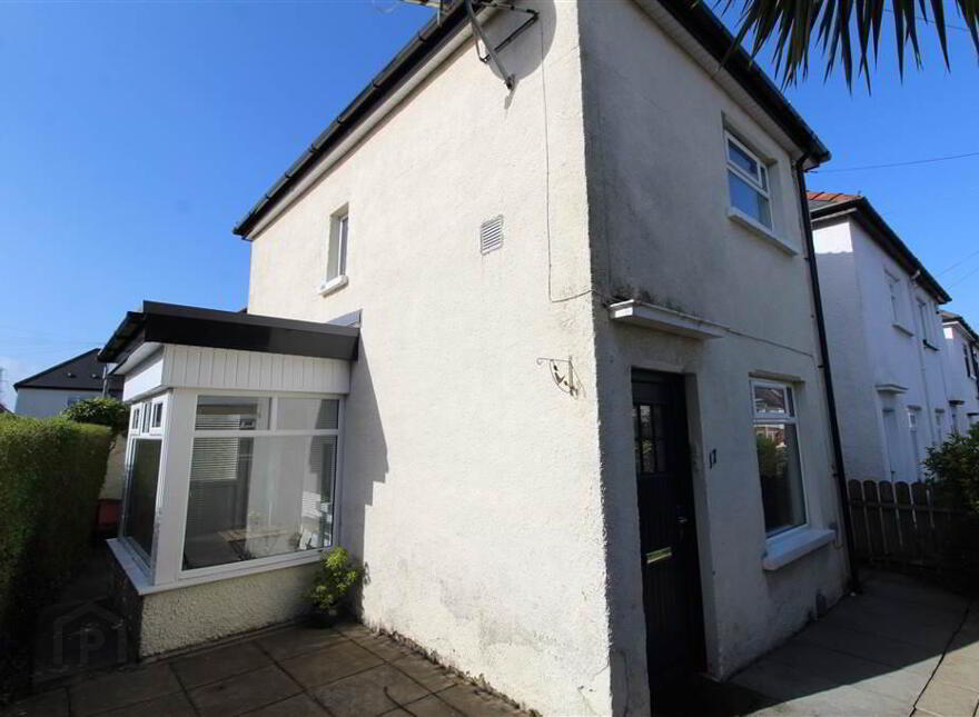 17 Dunraven Crescent, Belfast, BT5 5LE