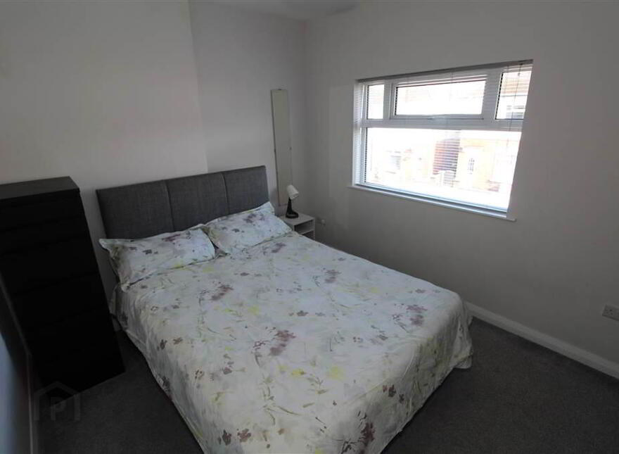 17 Dunraven Crescent, Belfast, BT5 5LE