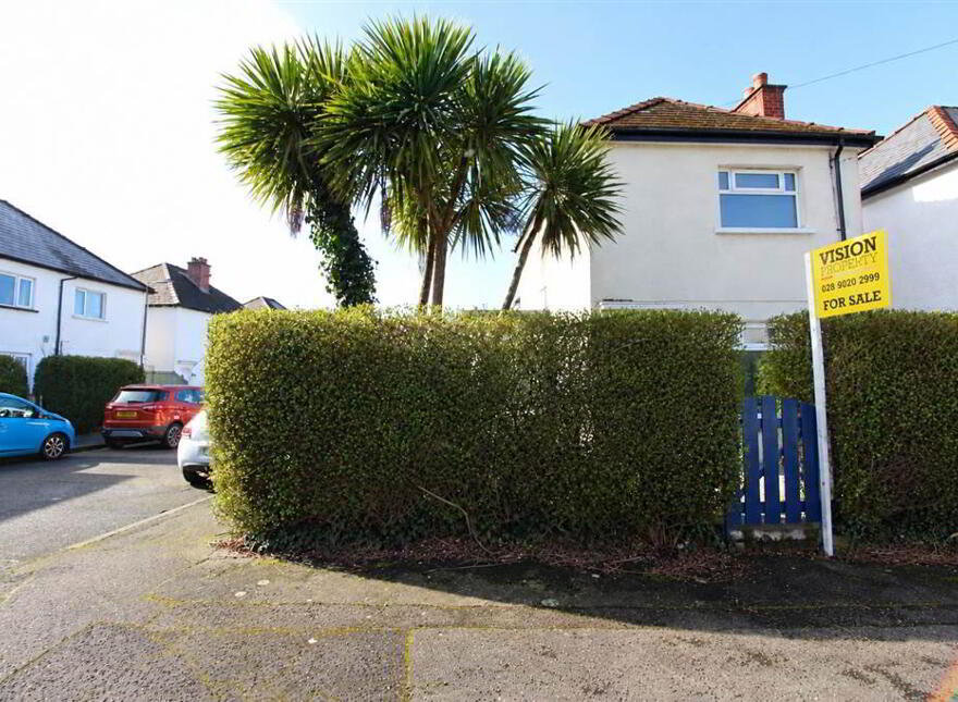 17 Dunraven Crescent, Belfast, BT5 5LE