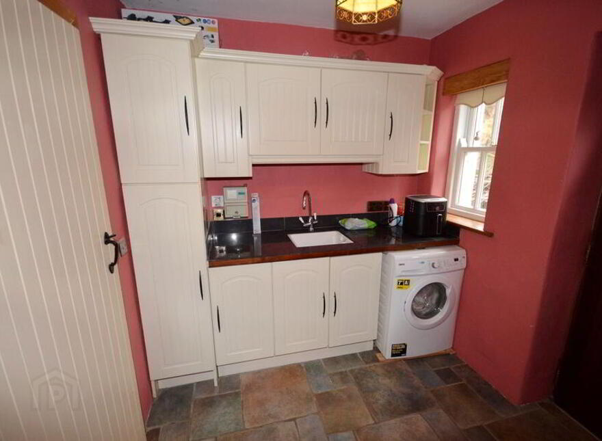 Holly Glen House, Common, Ardara, F94A0X7