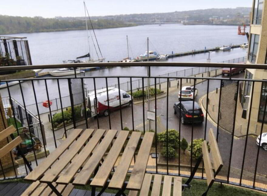 204 Clipper Quay, Derry, BT48 7NR