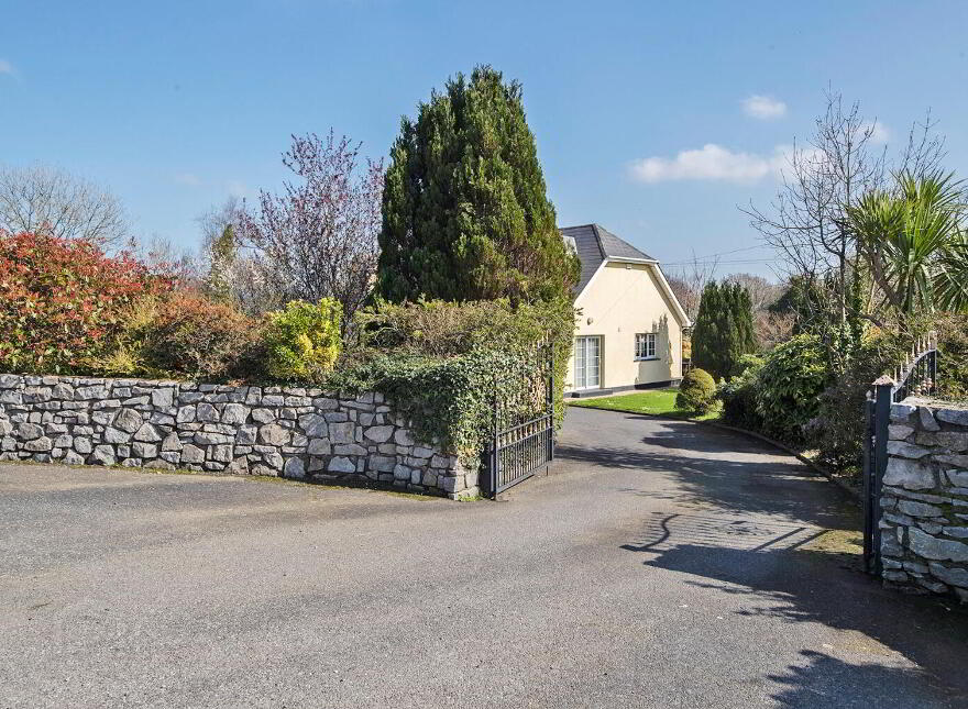 Mahon View, Briska, Lemybrien, Mahon Bridge, X42RN96