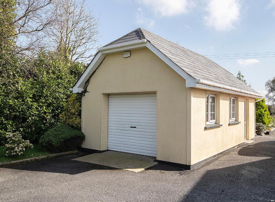 Mahon View, Briska, Lemybrien, Mahon Bridge, X42RN96
