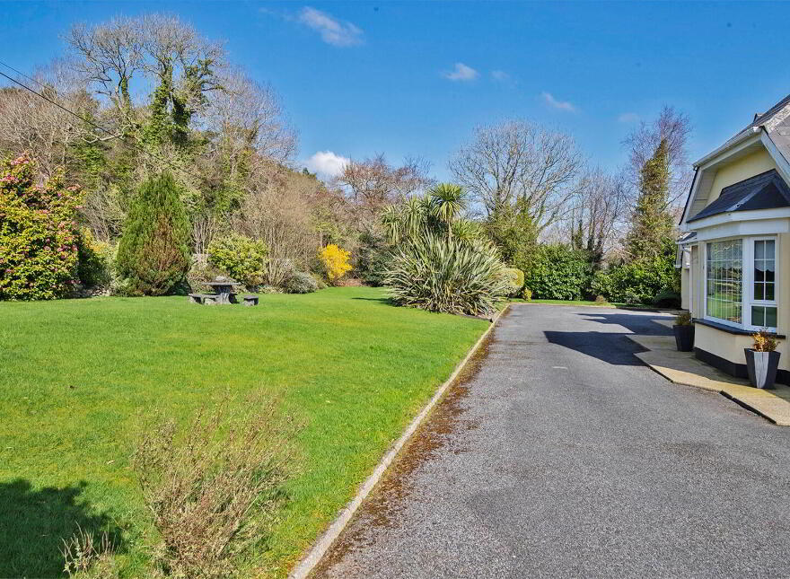 Mahon View, Briska, Lemybrien, Mahon Bridge, X42RN96