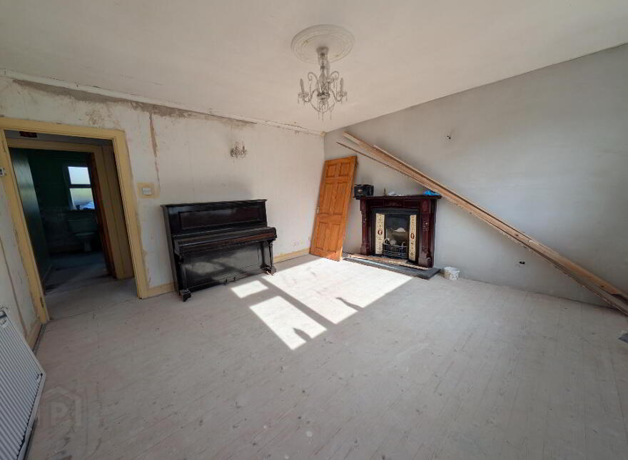 Kilkelly Road, Swinford, F12VF97