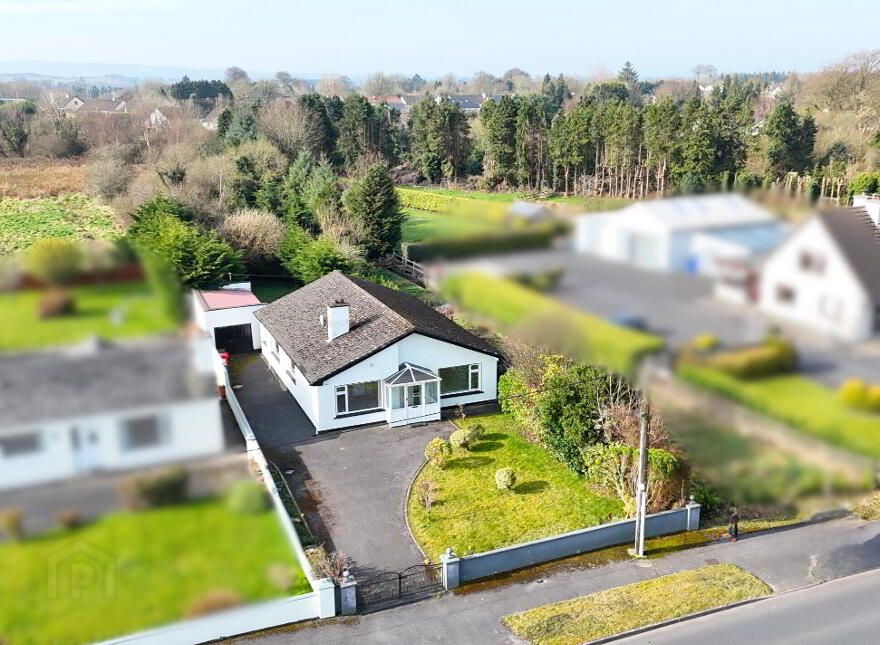 Kilkelly Road, Swinford, F12VF97