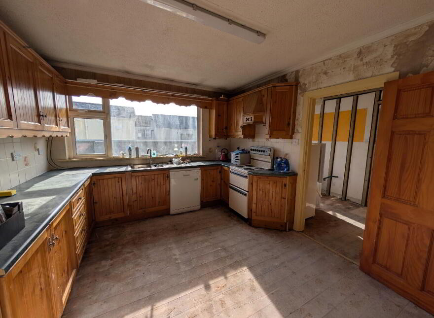 Kilkelly Road, Swinford, F12VF97