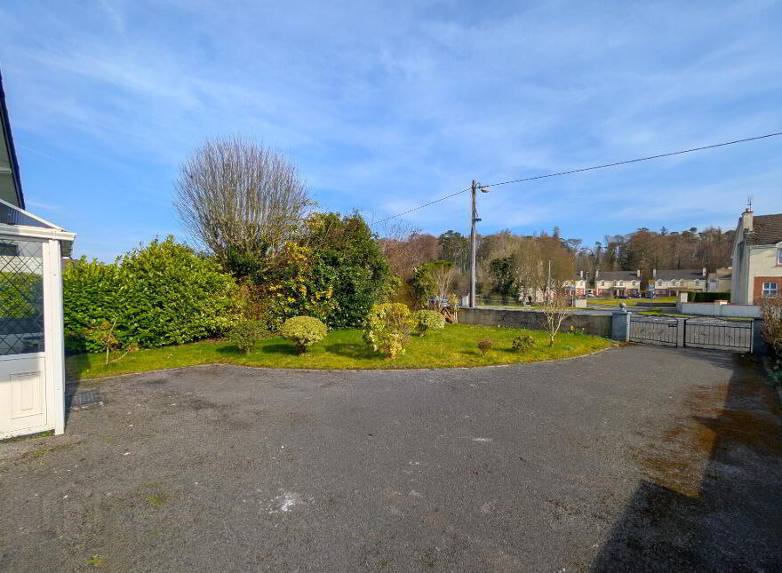 Kilkelly Road, Swinford, F12VF97