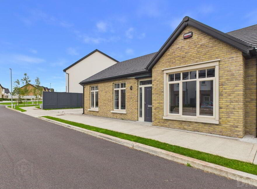 18 Dunalley Drive, Redwood, Tullamore, R35T2Y8