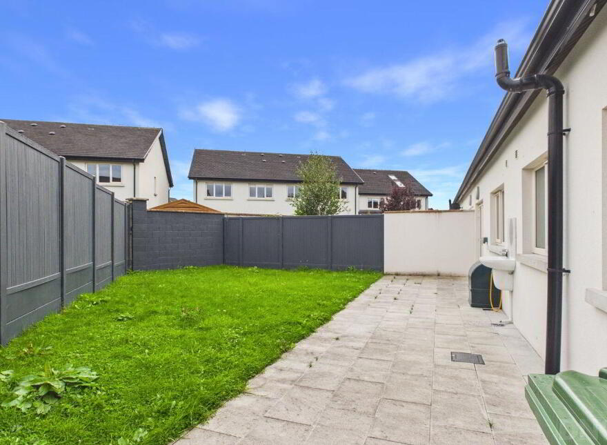 18 Dunalley Drive, Redwood, Tullamore, R35T2Y8