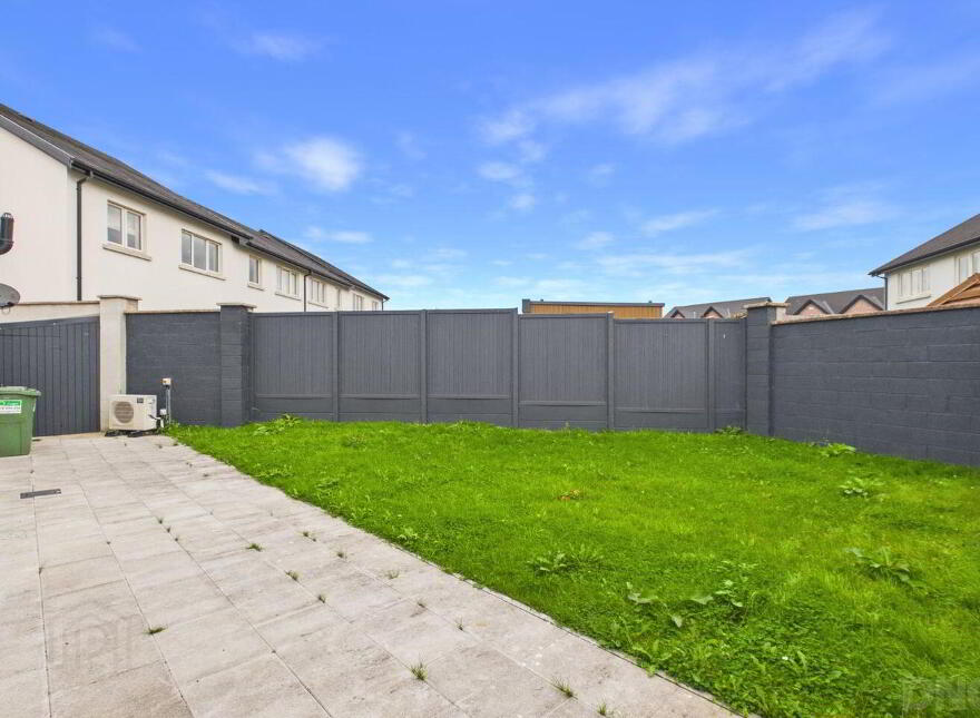 18 Dunalley Drive, Redwood, Tullamore, R35T2Y8