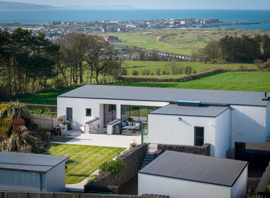 39 Ballymacrea Road, Portrush, BT56 8NS
