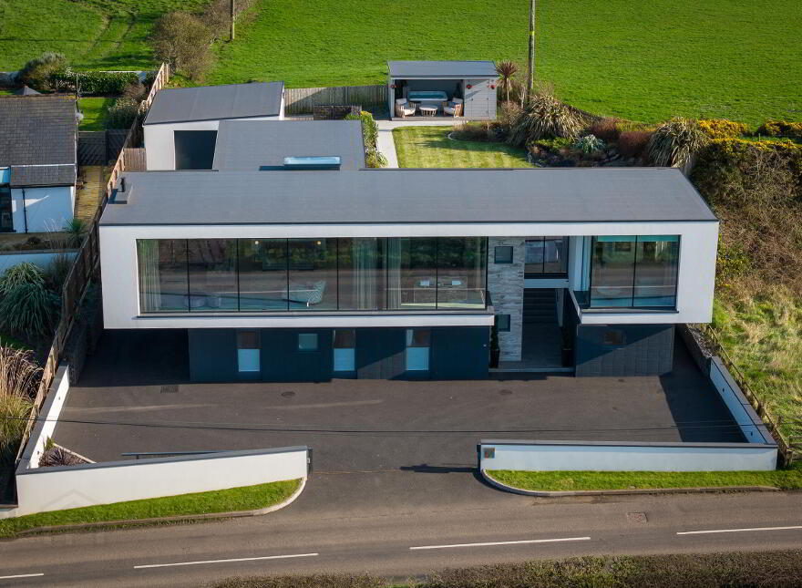 39 Ballymacrea Road, Portrush, BT56 8NS
