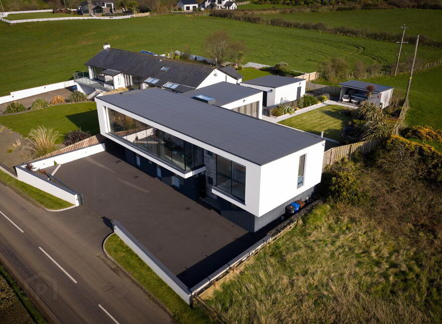 39 Ballymacrea Road, Portrush, BT56 8NS