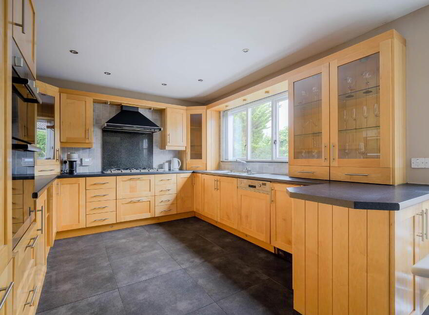 1 Lord Wardens Avenue, Bangor, BT19 1YE