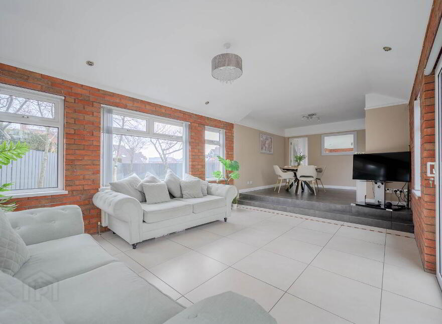 1 Lord Wardens Avenue, Bangor, BT19 1YE