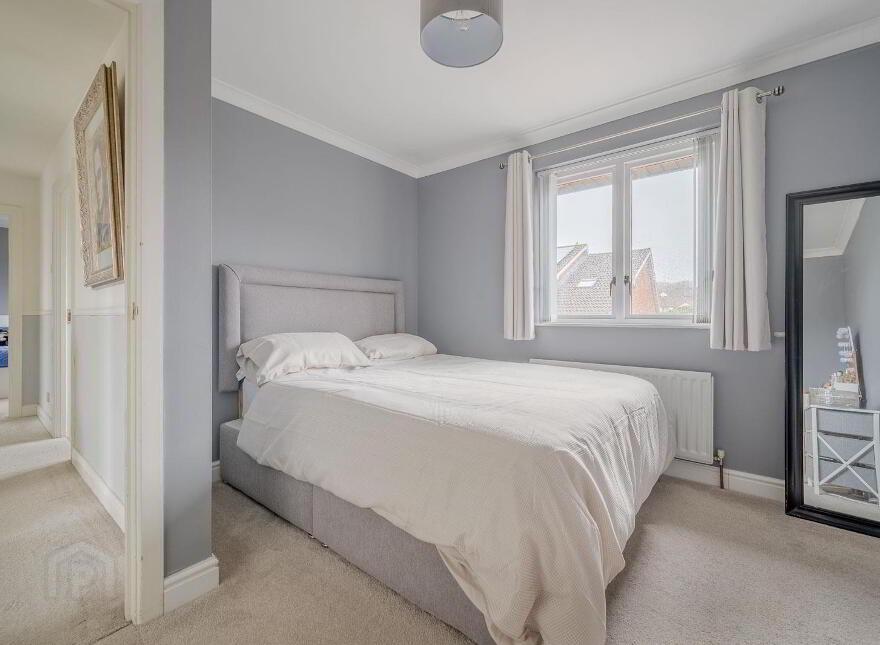 1 Lord Wardens Avenue, Bangor, BT19 1YE